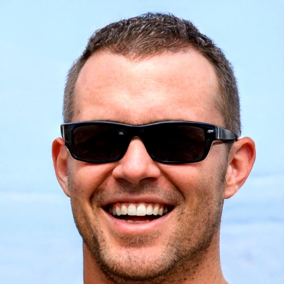 Portrait de Bastien participant satisfait